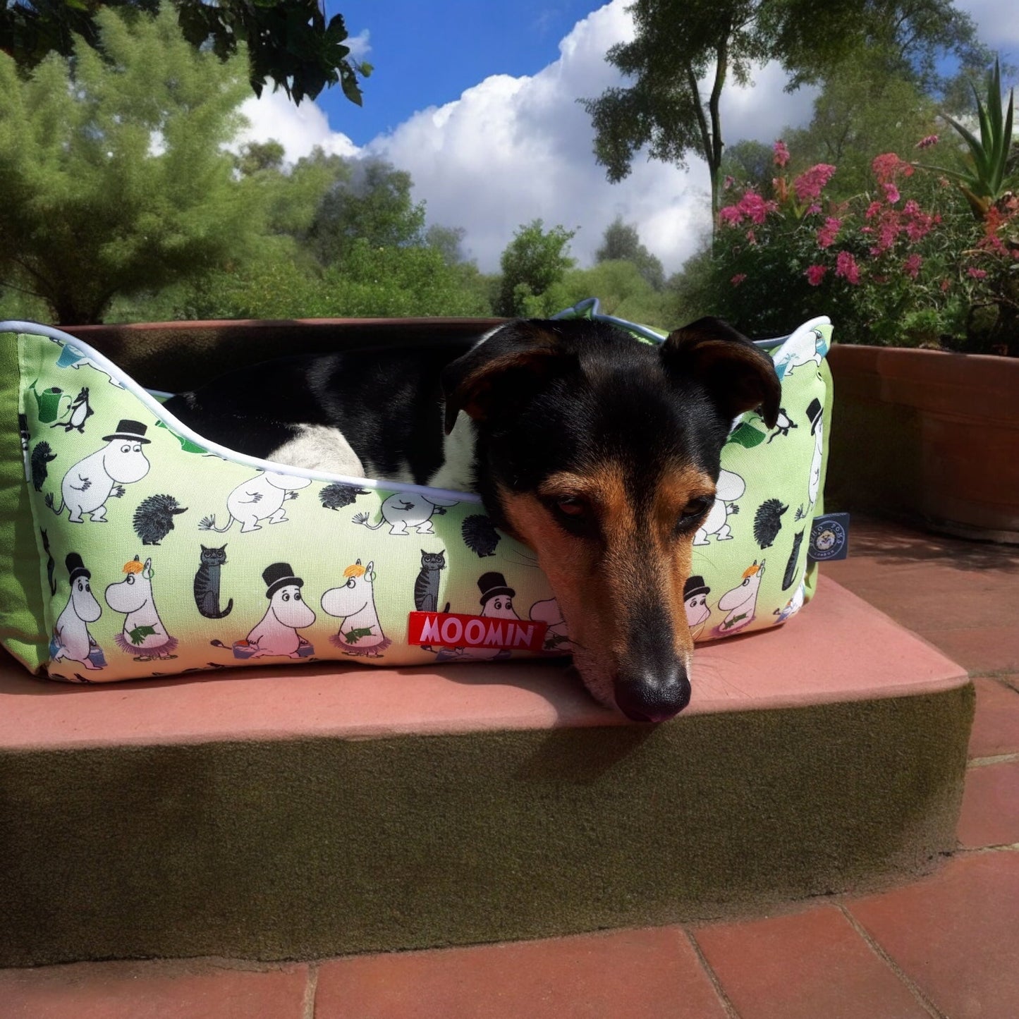 Moomins Green Leaves Pet Bed